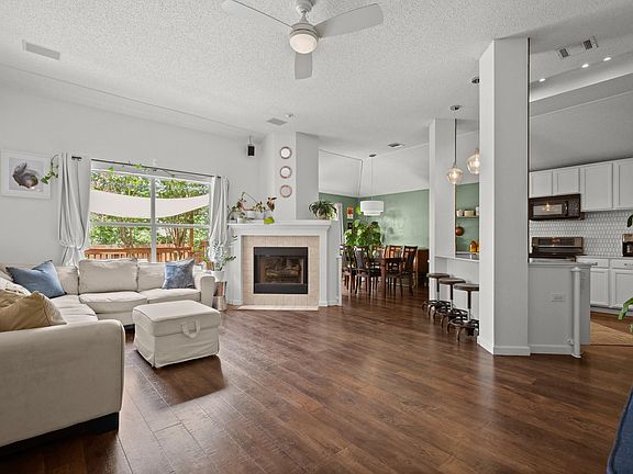 2nd image of 1205 Crossvine Way