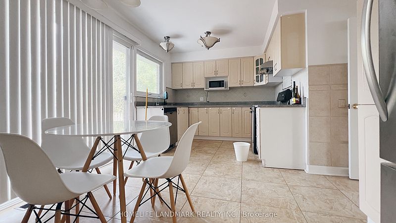 Toronto House for rent - 3 Bedrooms — photo 17