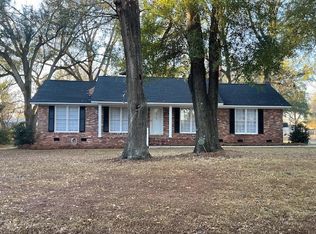 902 Barbragale Ave, Albany, GA 31705