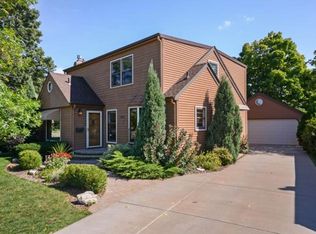 4115 Lake Drive Ave N, Minneapolis, MN 55422
