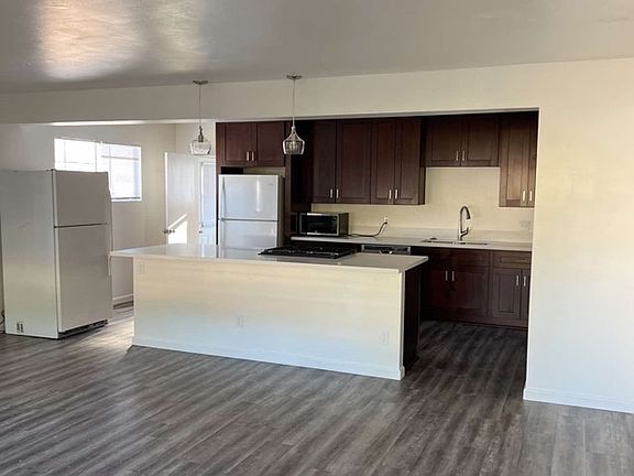 3rd image of 347 Henderson Ave