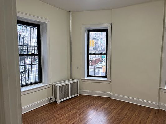5th image of 405 6th Ave #2