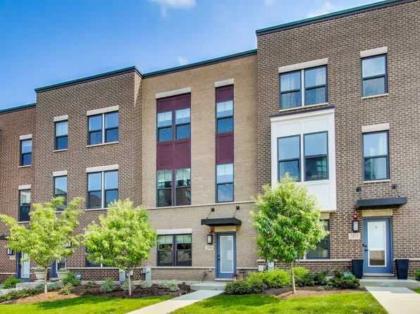 205 Dawson Dr, Mount Prospect, IL 60056