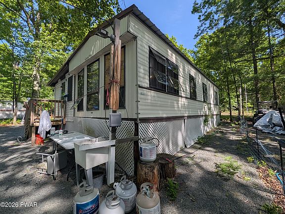 4th image of 110 Chenango Dr