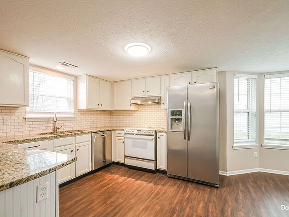 3rd image of 622 E Quail Ridge Dr