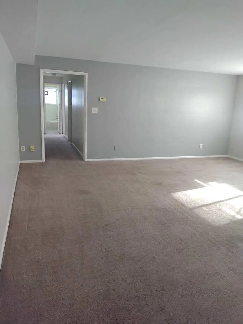 2 bed, 900 sqft, $975 — Photo 4