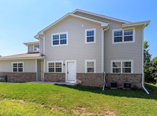 460 Quiet Meadow Ln #D, Johnson Creek, WI 53038