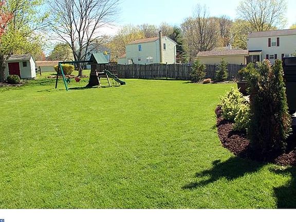 2nd image of 1902 Stratton Dr