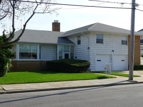 166 Beach 148th Street image 1 of 27