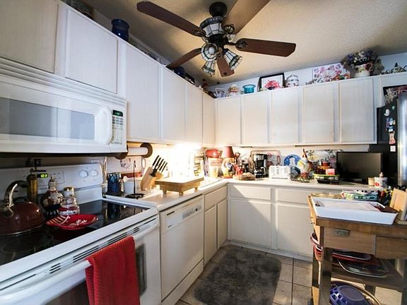 3rd image of 2257 Wildwood Cir