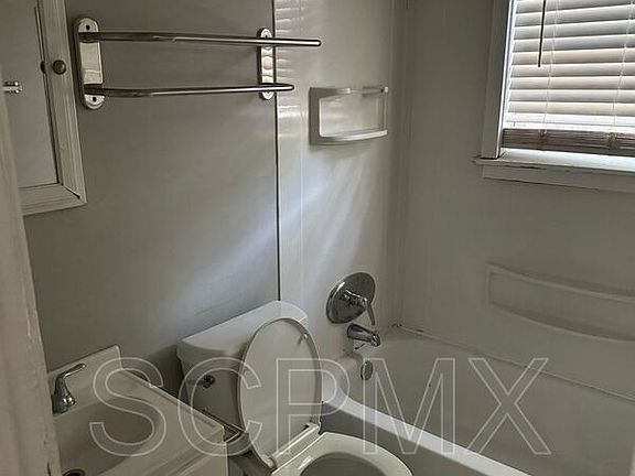 5th image of 5017 Baylor Ave