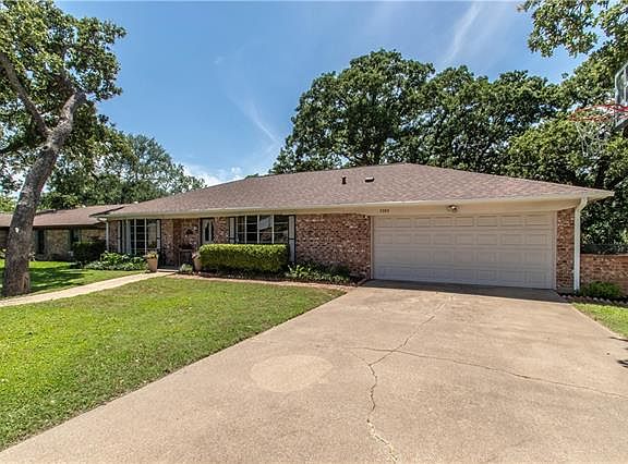 3rd image of 7205 Timberlane Dr
