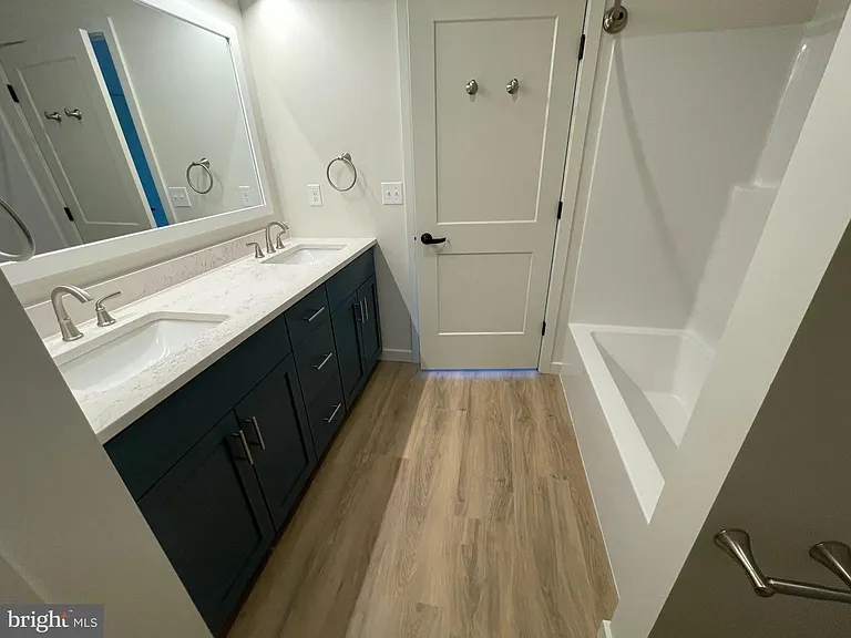 13 Kennedy St — Photo 10