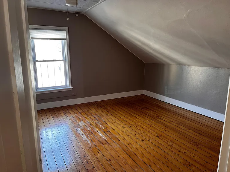 103 Prospect St #3 — Photo 16
