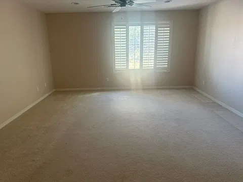 3 bed, 2575 sqft, $1,900 — Photo 1