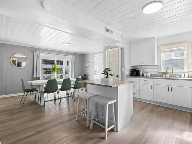 1904 S Ocean Blvd — Photo 10