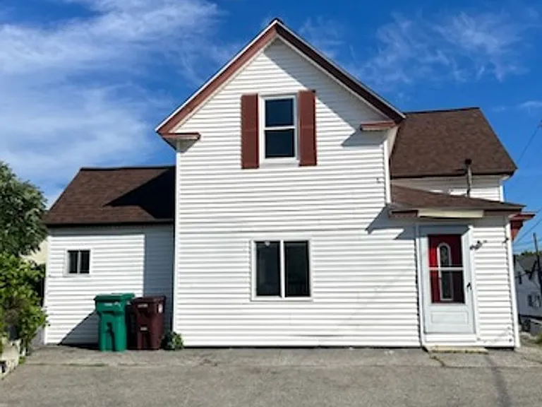 8 Whipple St — Photo 1