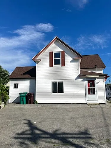 8 Whipple St Photo 1