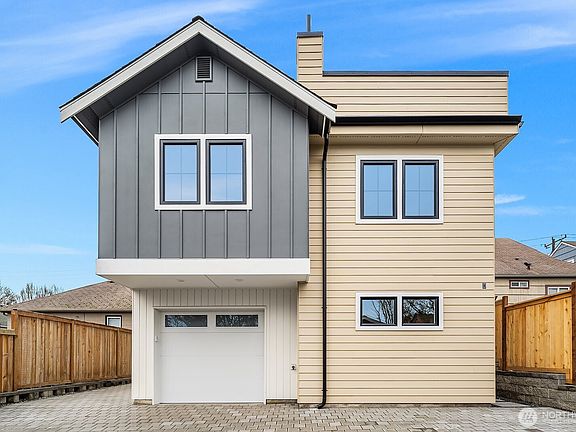 2nd image of 5026 35th Avenue NE