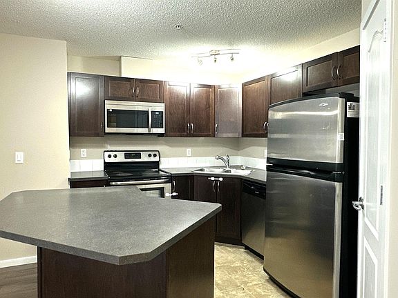 5th image of 392 Silver Berry Rd NW #111