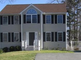 20 Alyssa Dr, Lowell, MA 01851