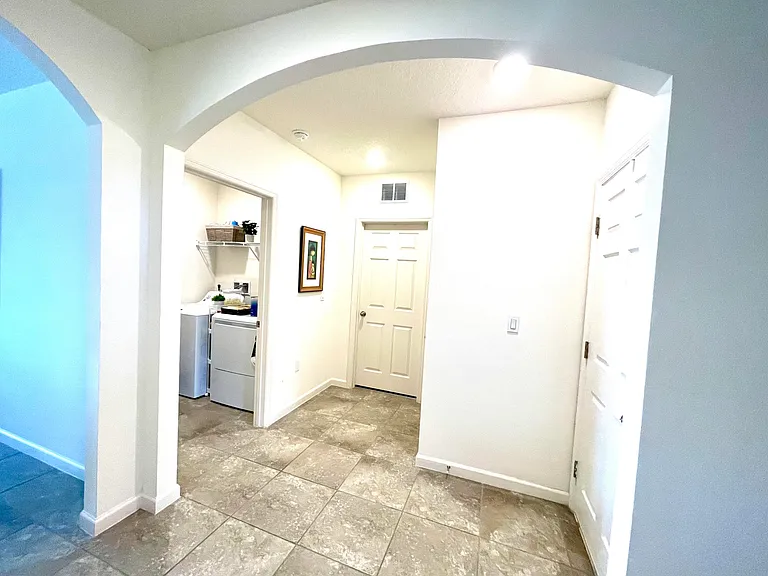 10574 SW Cambria Ln — Photo 11