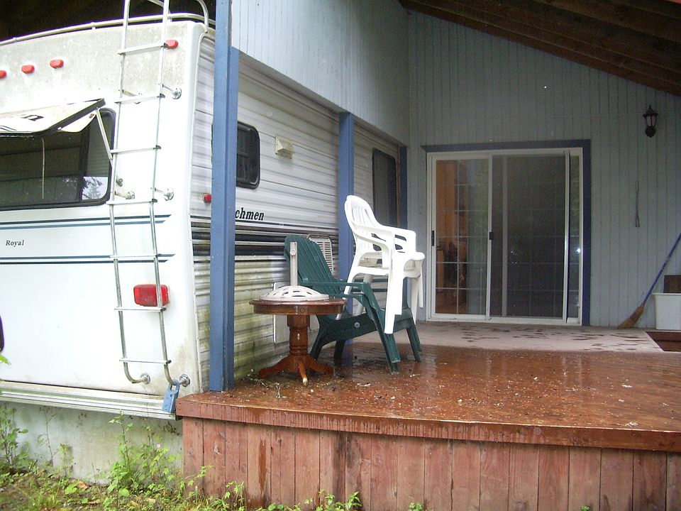 2nd image of 4571 Burpee Hill Rd