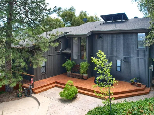 49649 Meadowwood Rd, Oakhurst, CA 93644