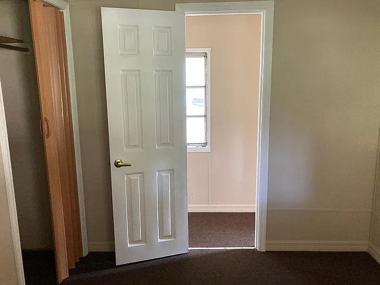 4122 Ernest Dr — Photo 8