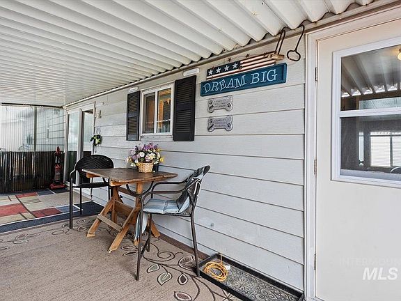 3rd image of 419 Fruitland Ave Trailer 49