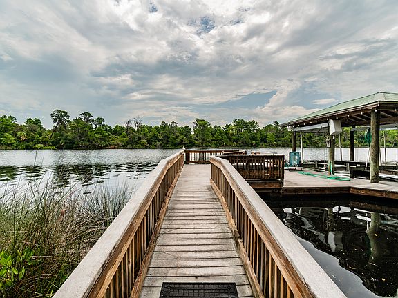 4th image of 2532 River Bend Dr