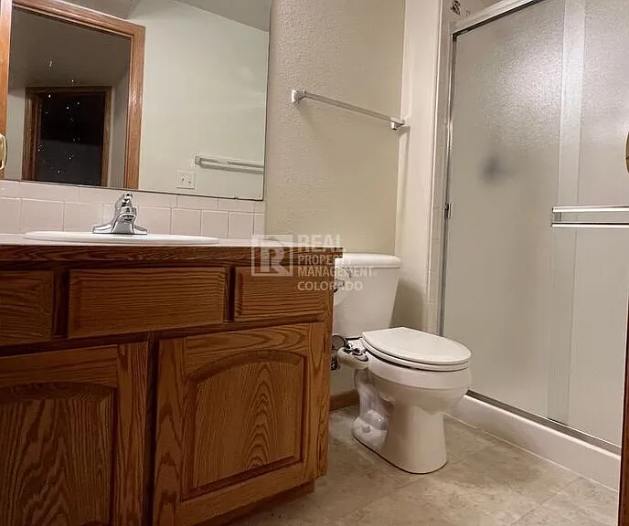 2511 Glendale Ct — Photo 13