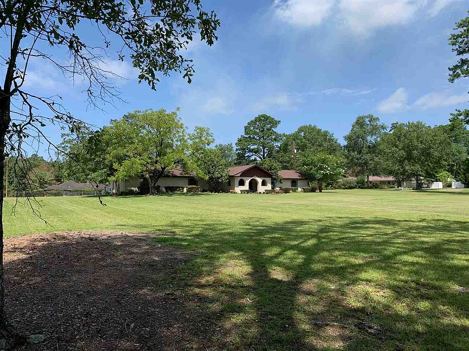 1st image of 5913 Briarwood Ln