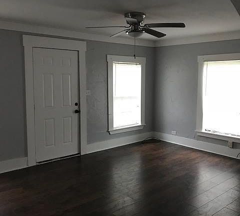 5th image of 503 W Texas St