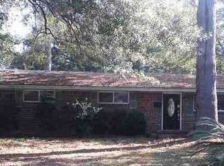 609 Farnell Ln, Mobile, AL 36606
