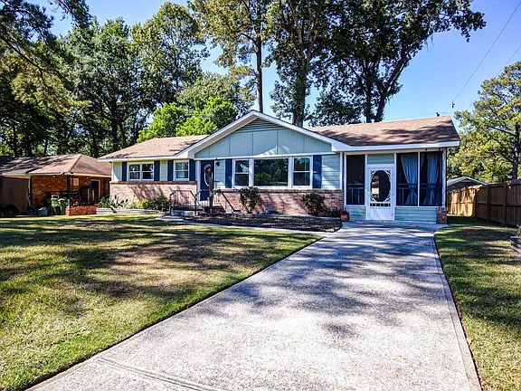 2nd image of 1101 Cramer Dr