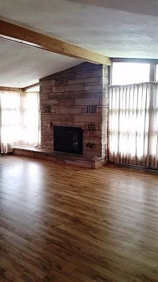 2nd image of 101 Belmont Ct