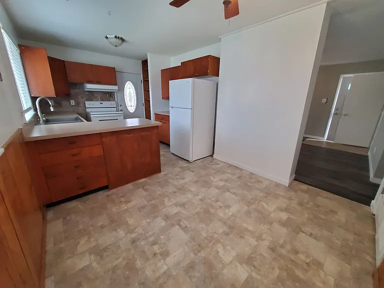1711 SW Kent Pl — Photo 27