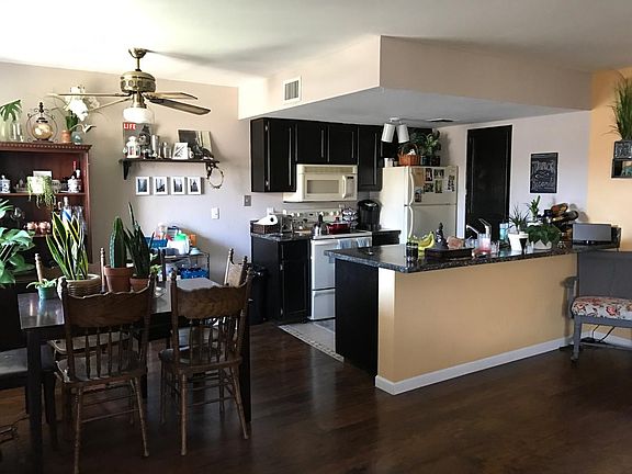 2nd image of 2228 E Campbell Ave #200