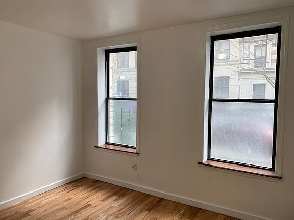 3rd image of 545 W 158th St APT 25