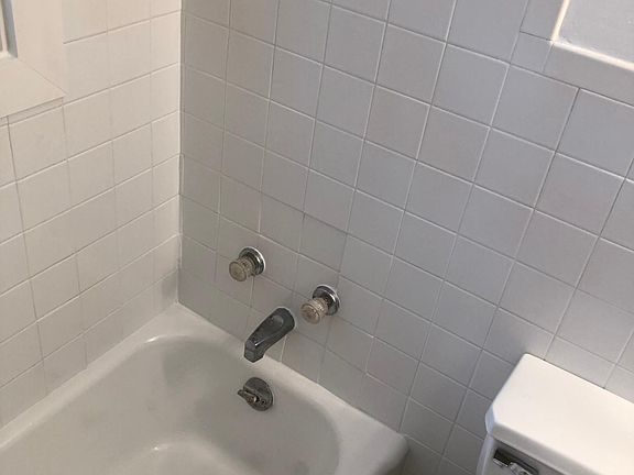 3rd image of 103 Trenton Pl