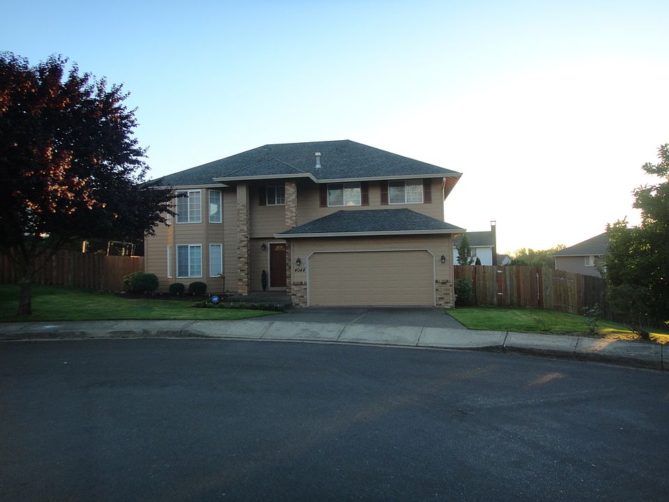 2nd image of 4044 SE Harmony Pl