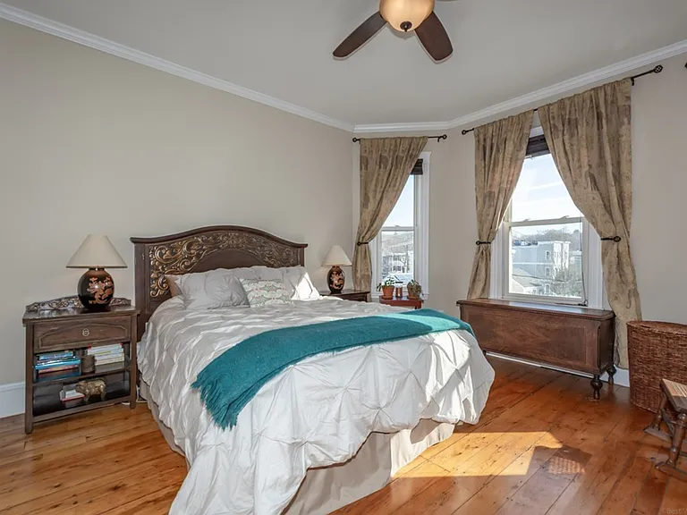 29 Plainfield St #3 — Photo 12