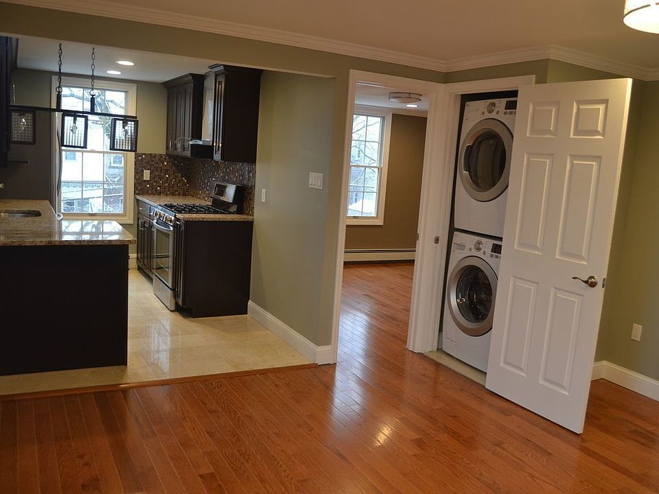 1st image of 516 Prospect Ave #2