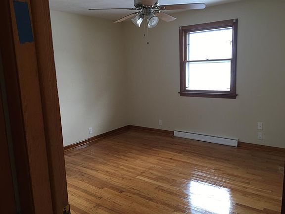 5th image of 3154 Washington Ave