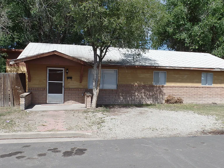 800 Edison Ave — Photo 1