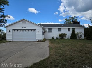 5174 Bachman Rd, Oscoda, MI 48750