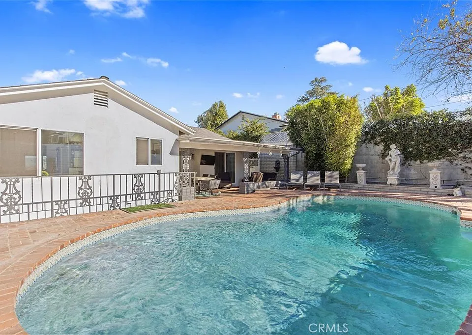 22444 Venido Rd