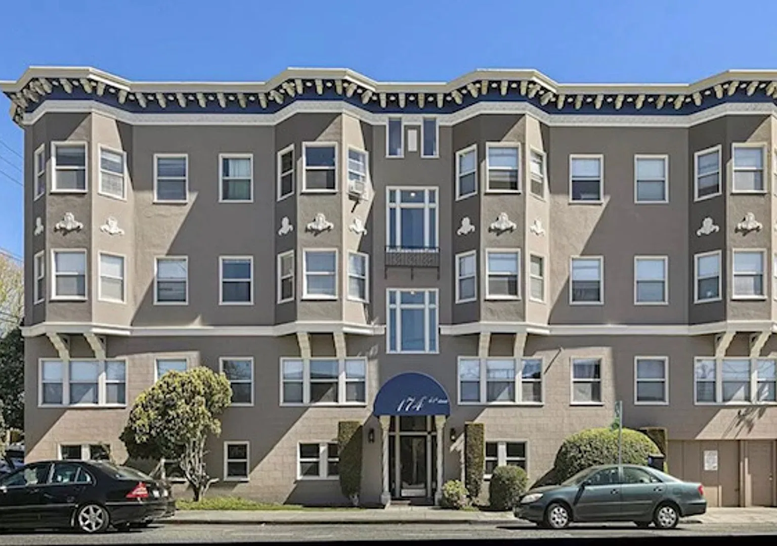 174 41st Street — Photo 3