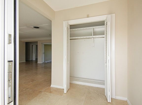 4th image of 2817 NE 26th St